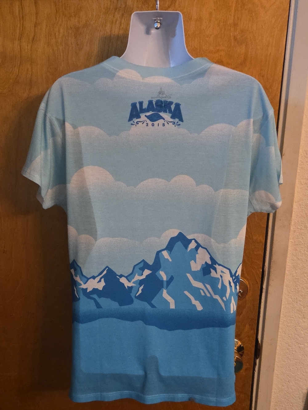 Disney Cruise 2015 Alaska Minnie Mouse Womens Shirt Size XL - Picture 3 of 6